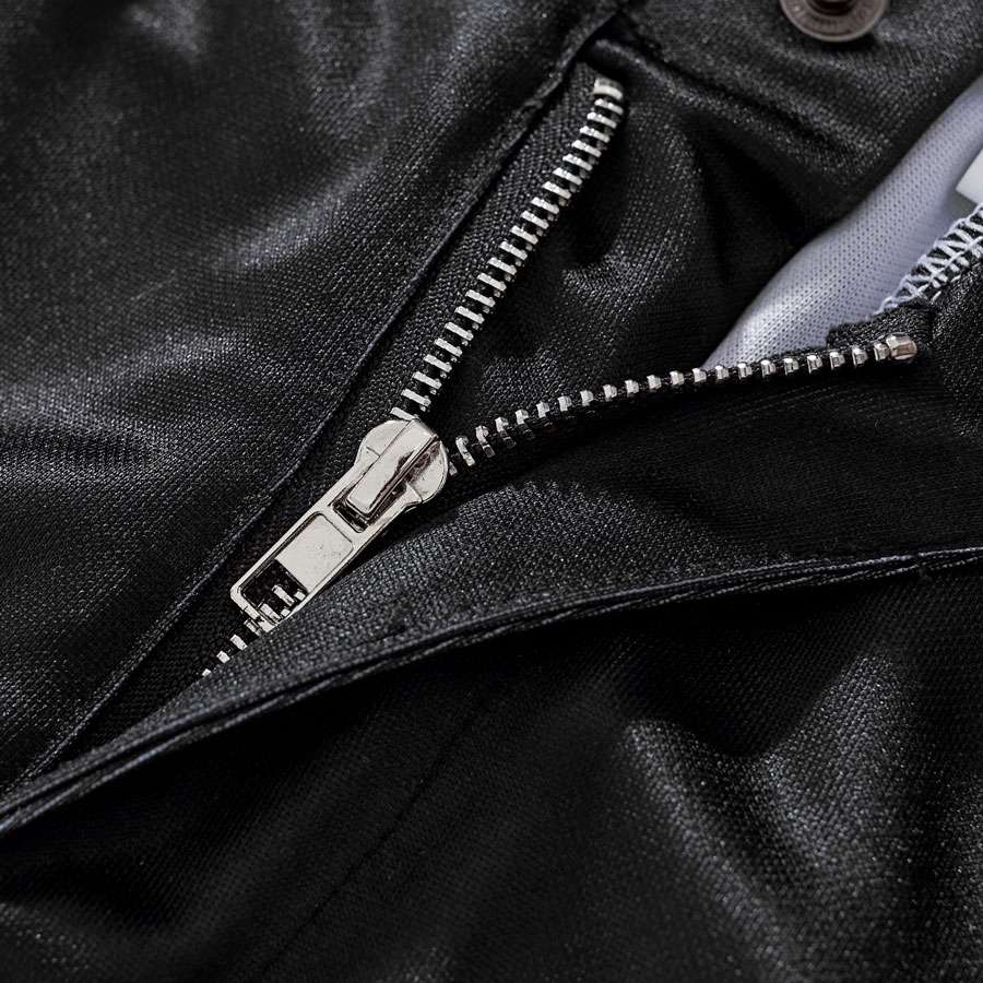 Zipper details
