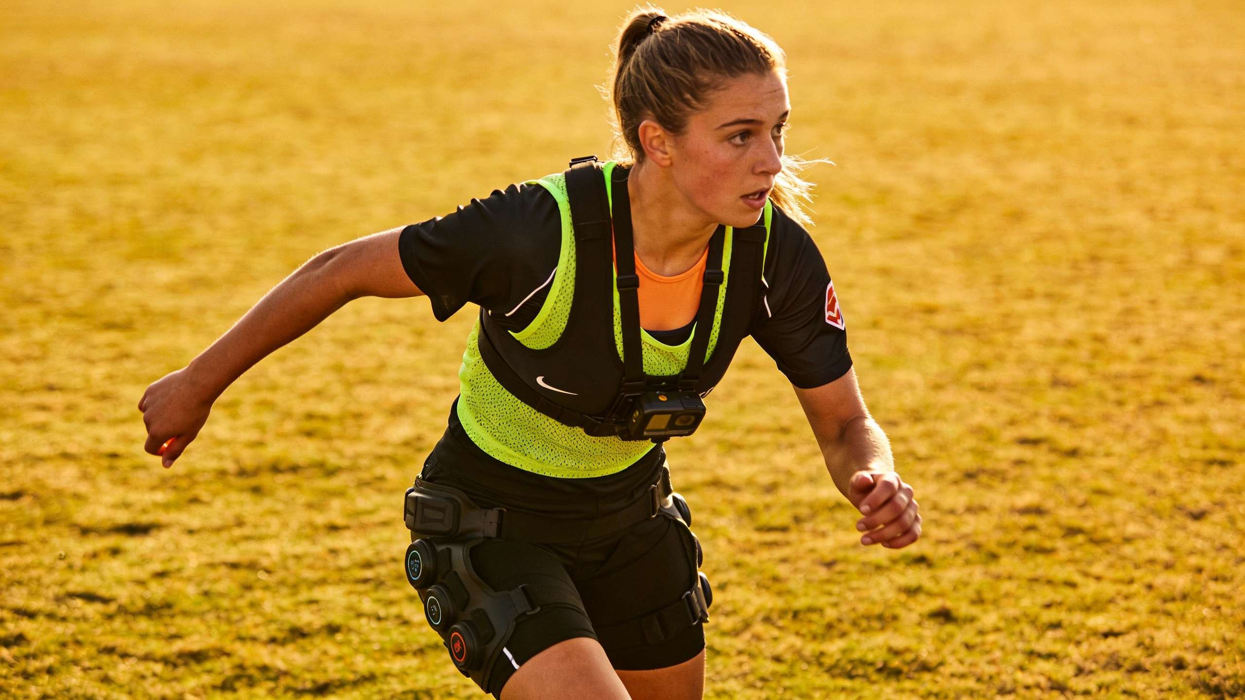Smart fabric technology for sports apparel